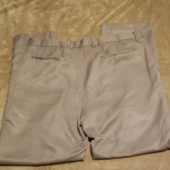 Men's Axist slacks 38 x 32 - Picture 3 of 6